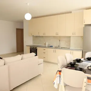 New Boulevard Moderno A Apartamento Tirana