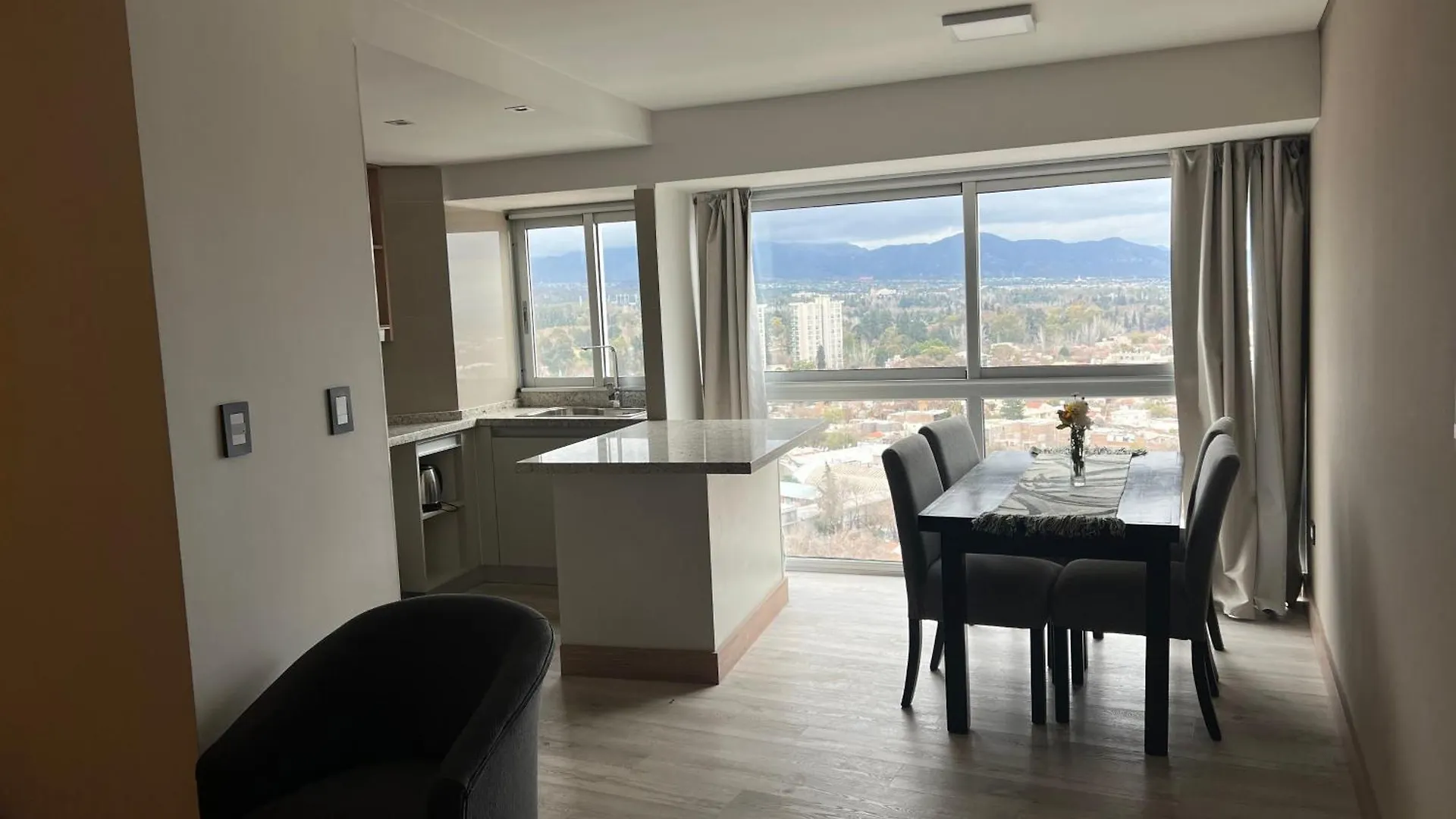 Apartamento Moderno Departamento Piso 16 Con Pileta Mendoza